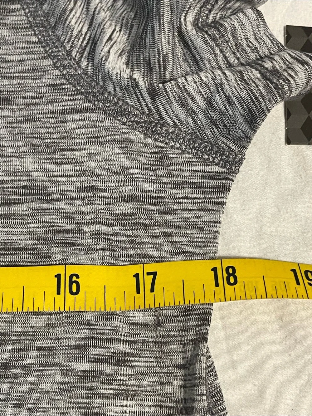 Nike Women's Heathered Gray V-Neck Short Sleeve Tee